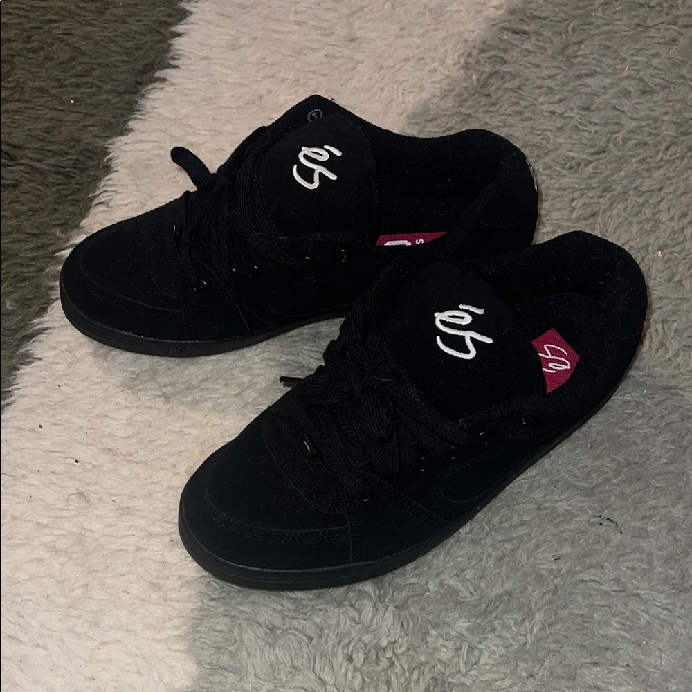 éS Accel (25 Years)